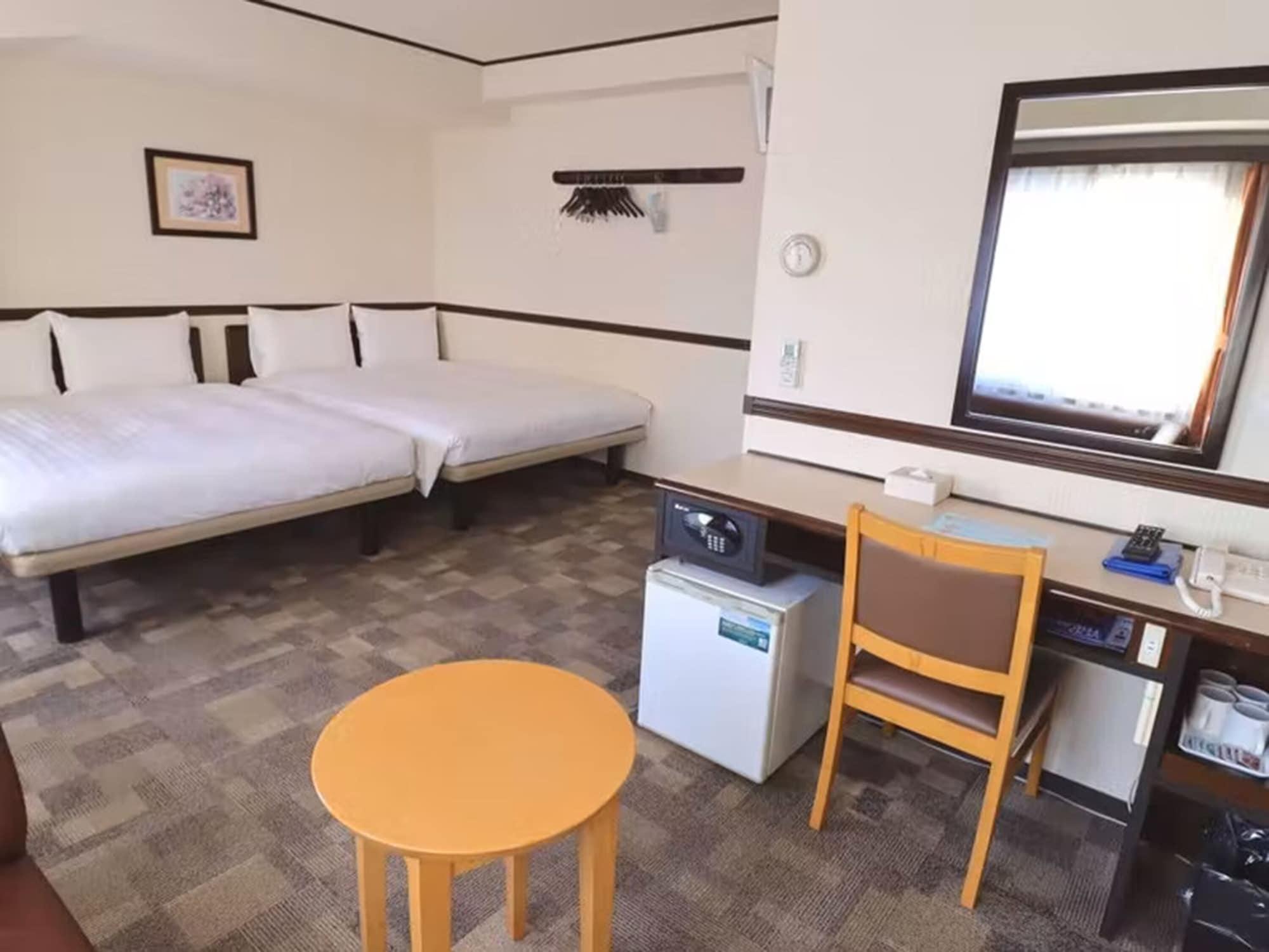 Toyoko Inn Okayama Eki Higashi Guchi Exterior foto